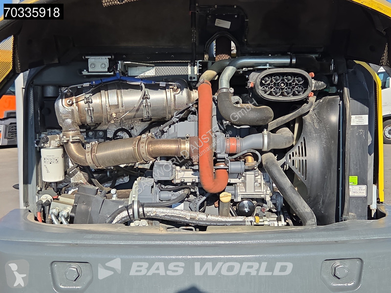 جرافة Wacker Neuson Powertilt