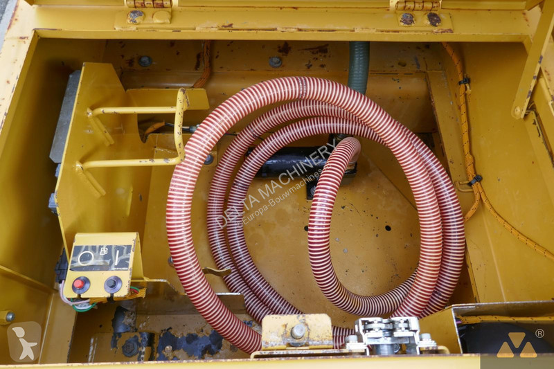 Багер Caterpillar LME