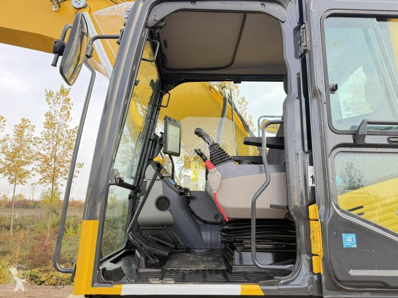 Escavadora Komatsu I-11E0