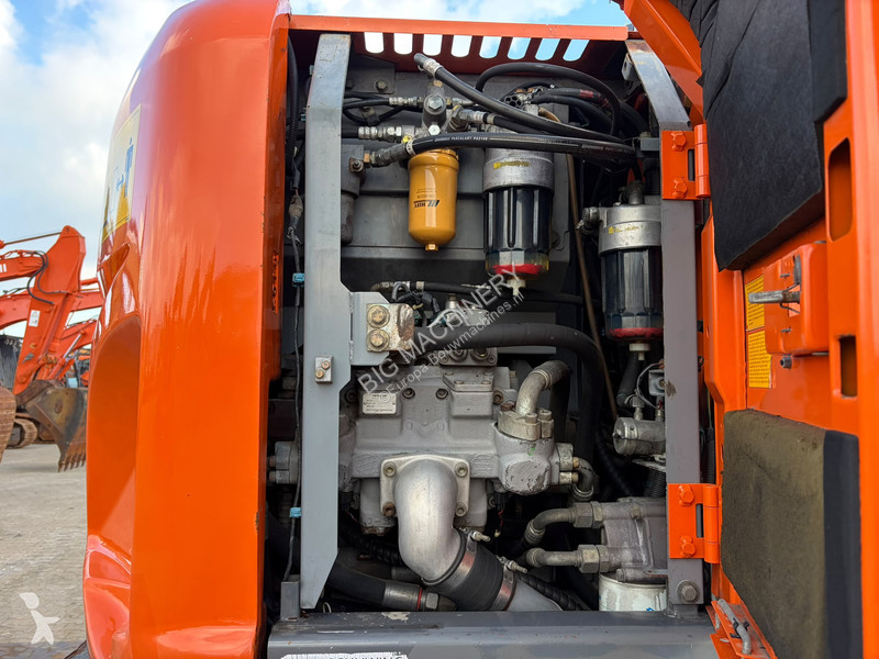 Escavadora Hitachi | Dutch Machine