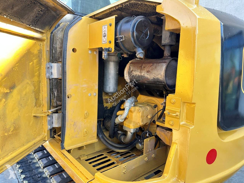 Escavadora Caterpillar .5E2