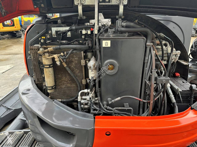 Escavadora Kubota