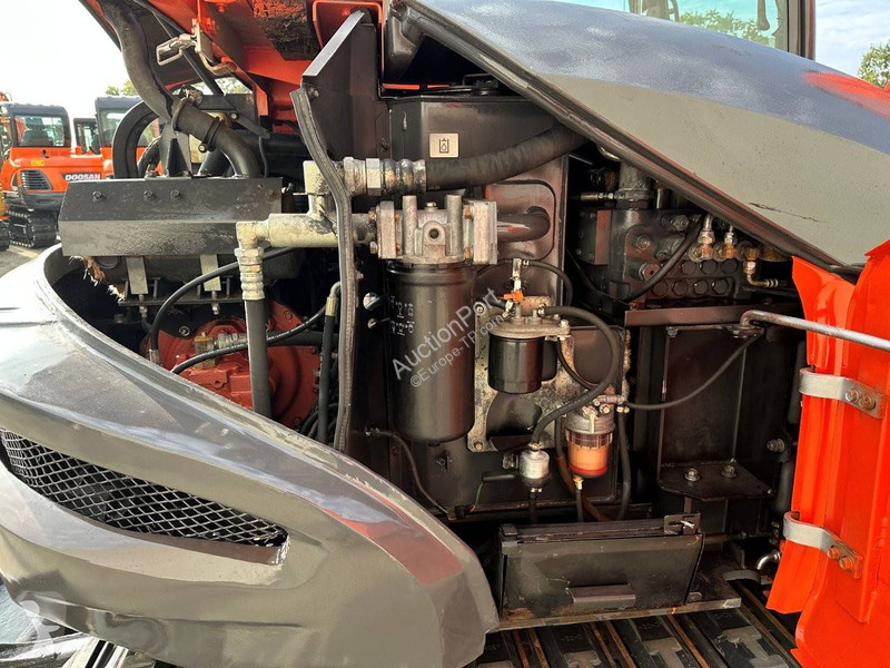 Escavadora Kubota KX175-5