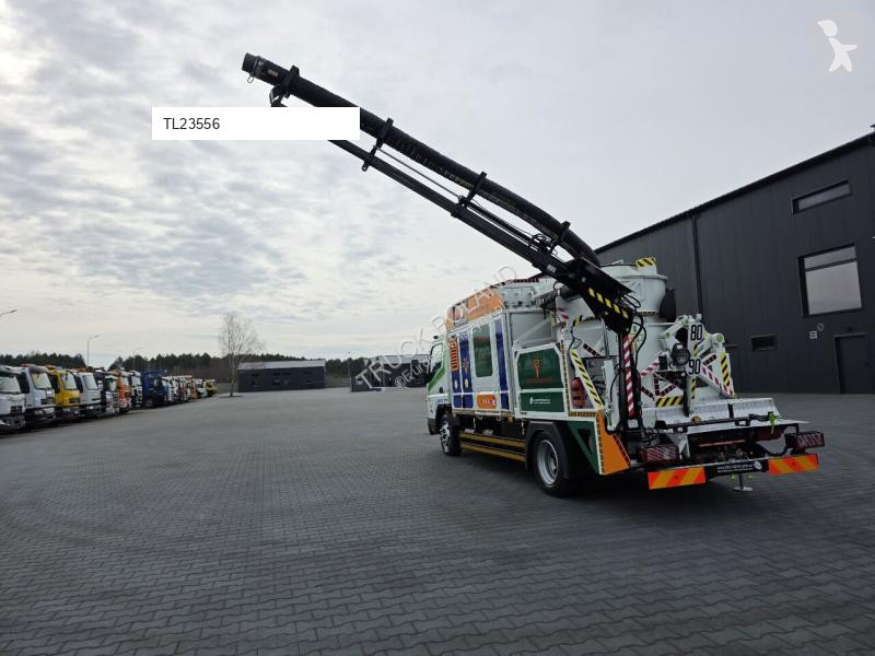 Camion Mitsubishi CANTER odkurzacz koparka...