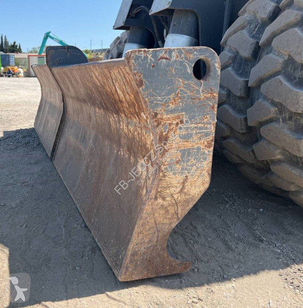Escavadora Liebherr compact Wheeled Excavator