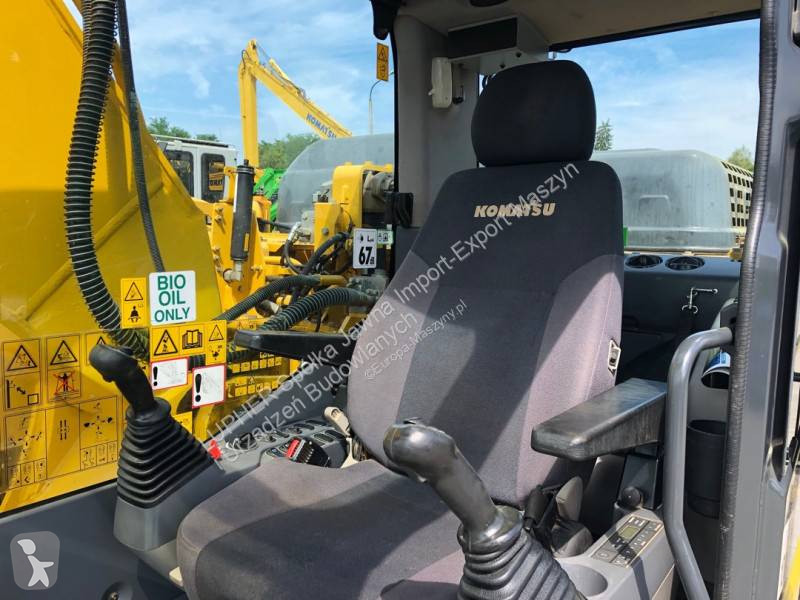 Excavator Komatsu PC210LC-11