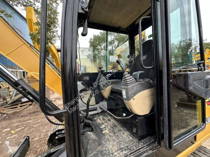 Lopatový nakládač Caterpillar 305.5E