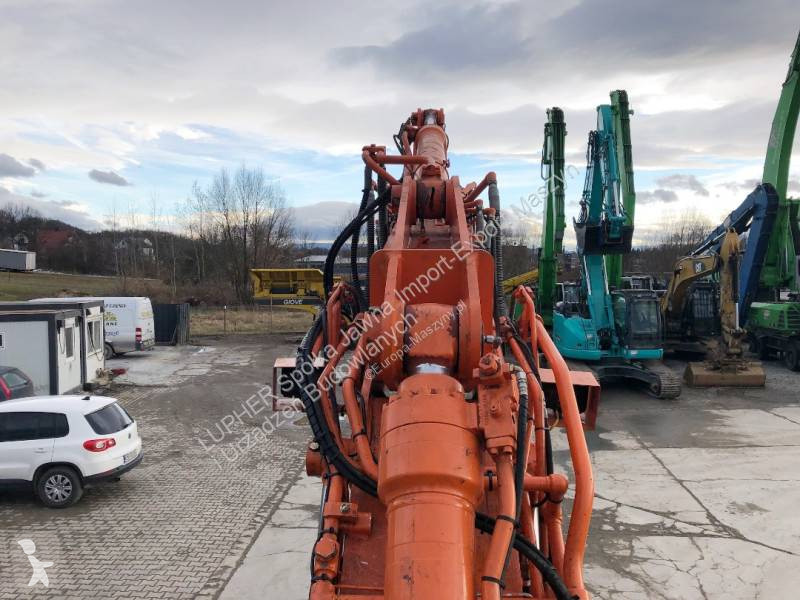 Excavator Hitachi ZX225USLC-3