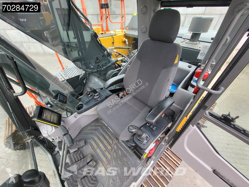 Escavadora Volvo EC200 E L