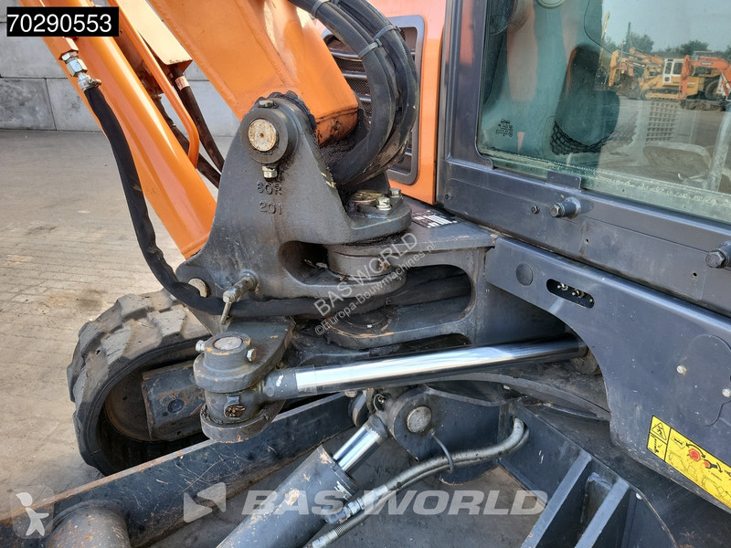 Escavadora Doosan DX63-3