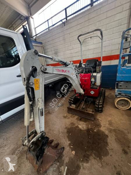 جرافة Takeuchi TB21JR