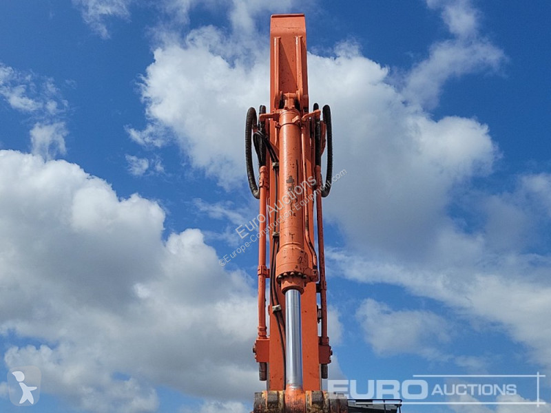 جرافة Hitachi -6