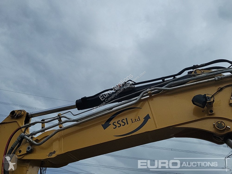 Lopatový nakládač Caterpillar 308E2