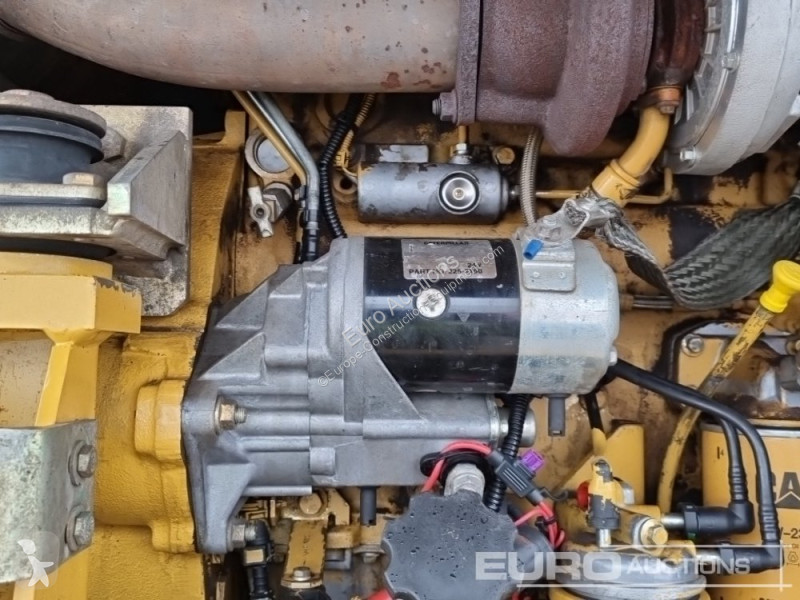 Lopatový nakládač Caterpillar D