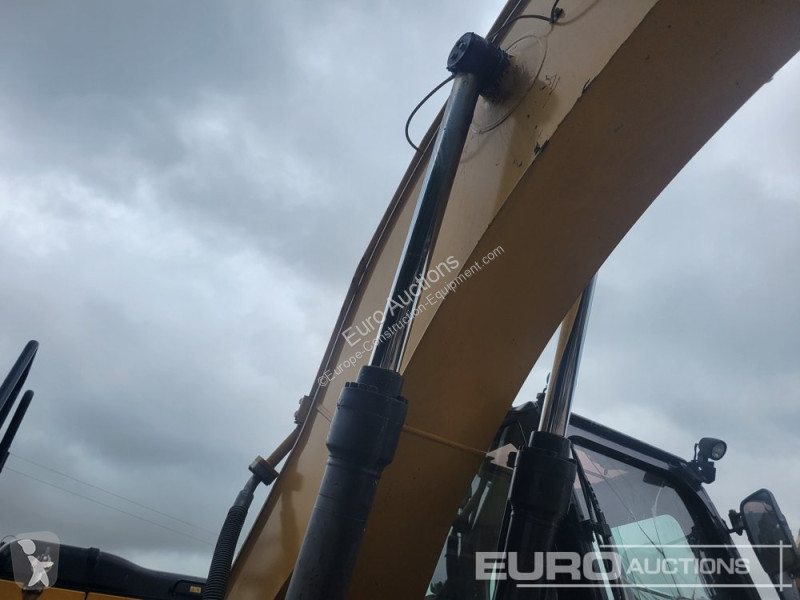 Excavator Caterpillar