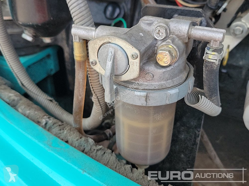 Escavadora Kobelco -8