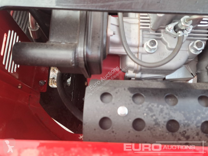 Escavadora JPC HT12