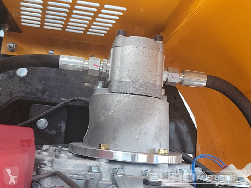 Escavadora JPC HT12