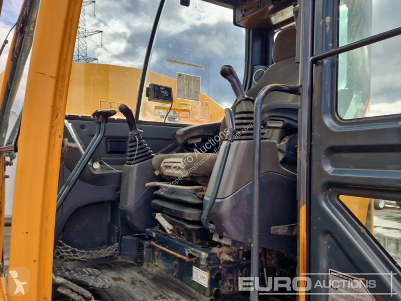 Lopatový nakládač Hyundai R80CR-9
