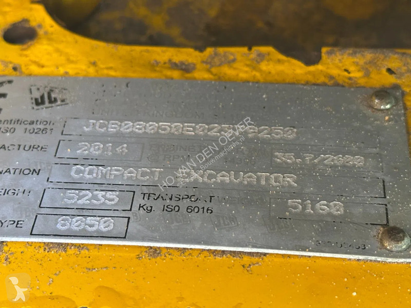 Excavator JCB