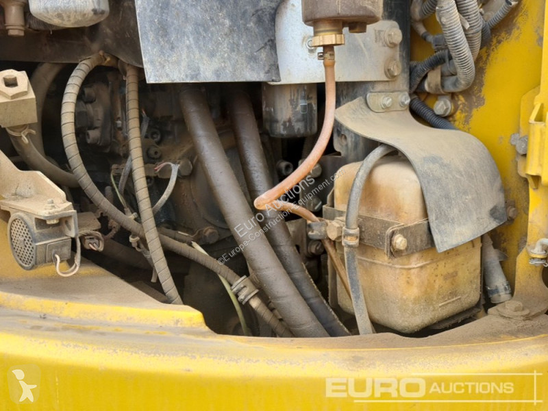 Escavatore Komatsu PC138US-11
