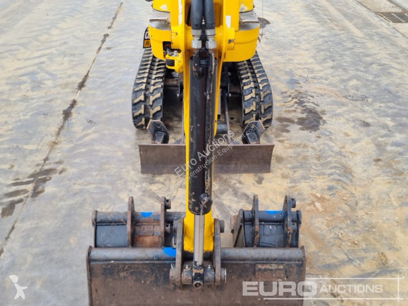 جرافة JCB