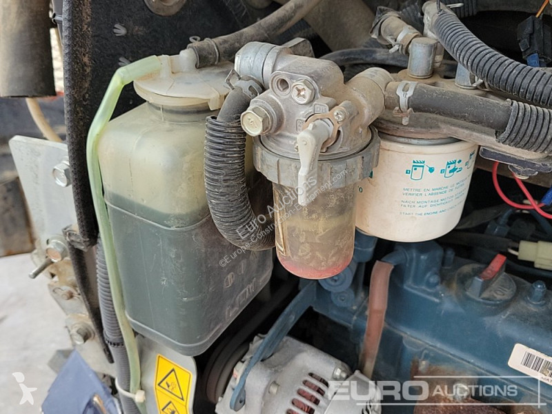 Lopatový nakládač Kubota KX015-4