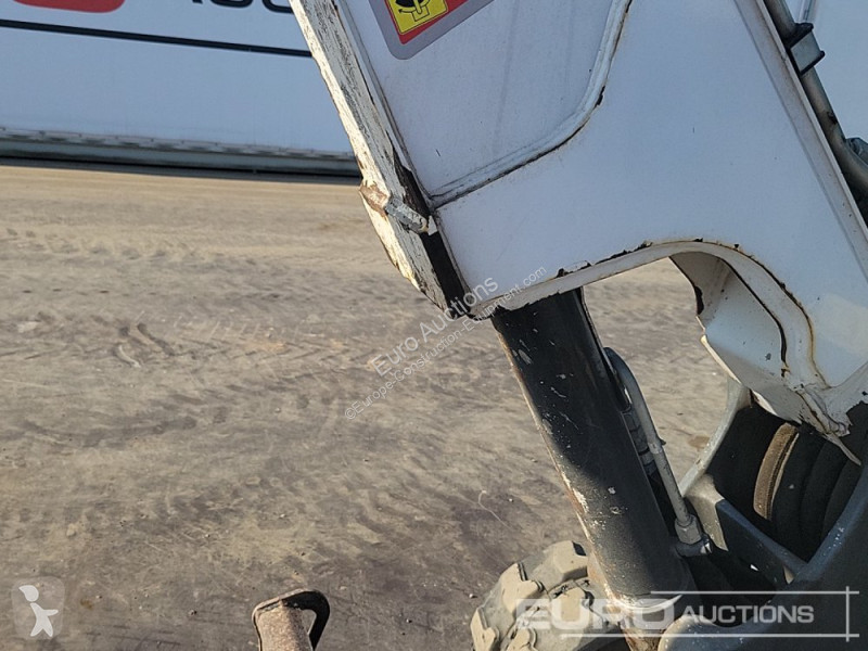 Escavadora Bobcat