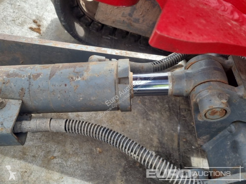 Graafmachine Takeuchi TB216
