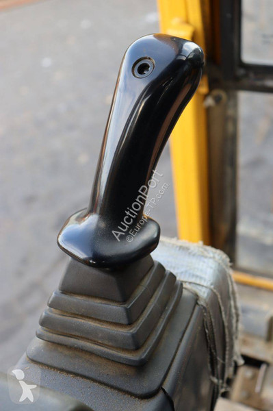 Escavadora Pel Job 233