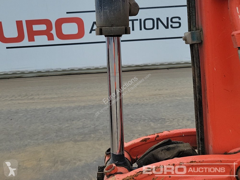 Lopatový nakládač Kubota U50-5
