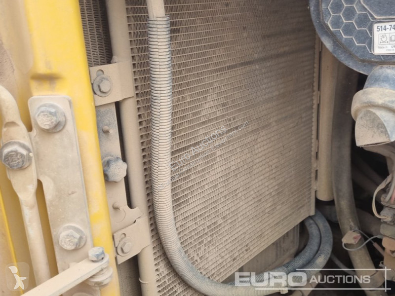 Escavatore Caterpillar R