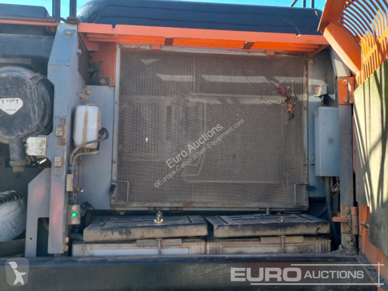 Escavatore Hitachi -6