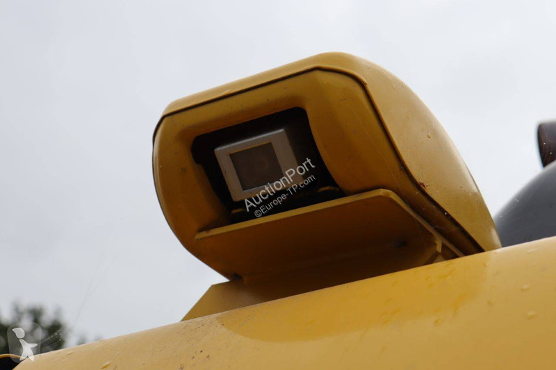 جرافة Komatsu PC290LCD-10
