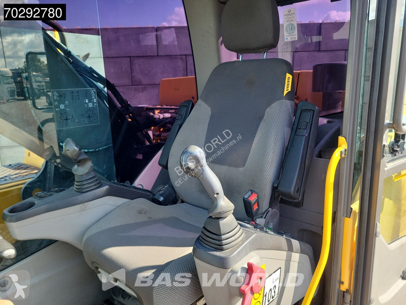 Excavadora Volvo EC250 L