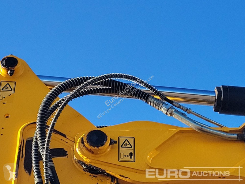 Lopatový nakládač JCB 86C-2