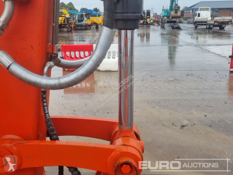 Lopatový nakládač Kubota KX163-5