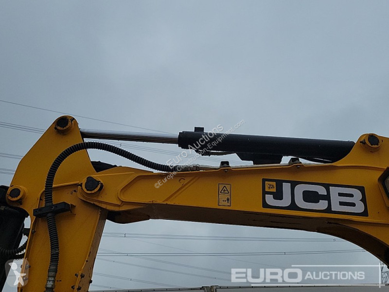 Lopatový nakládač JCB 48Z-1