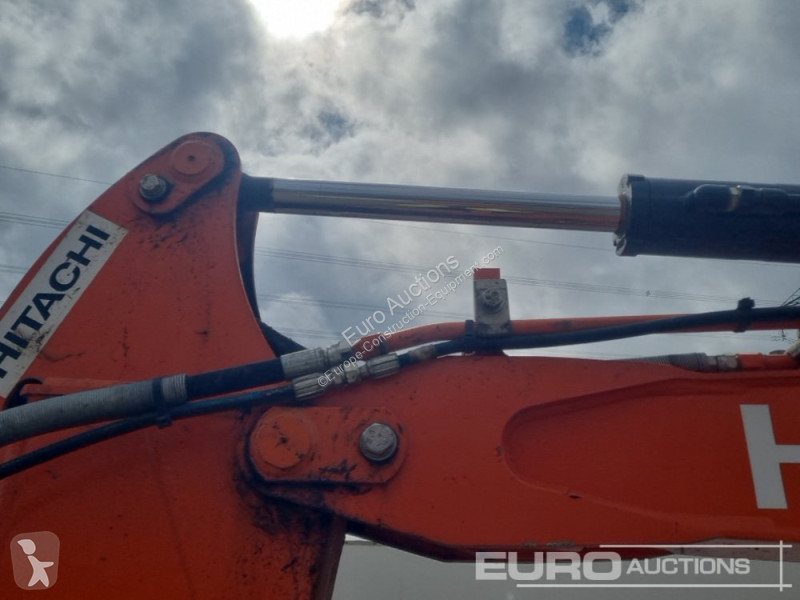 Lopatový nakládač Hitachi ZX33U-6 CLR
