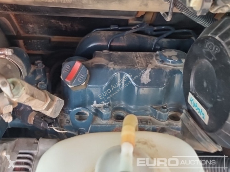Lopatový nakládač Kubota KX101-3