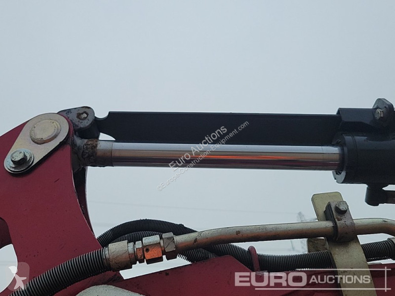 Lopatový nakládač Yanmar SV26