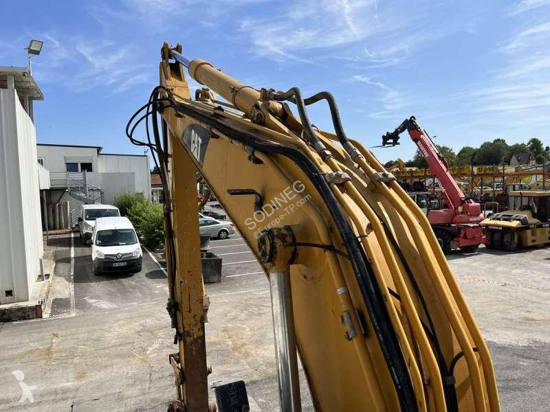 Escavatore Caterpillar