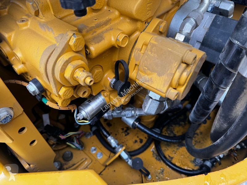 Escavatore Caterpillar FL CR .