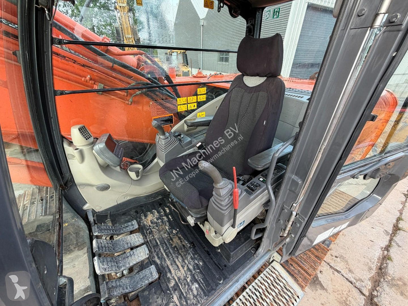 Rýpadlo Hitachi LC3