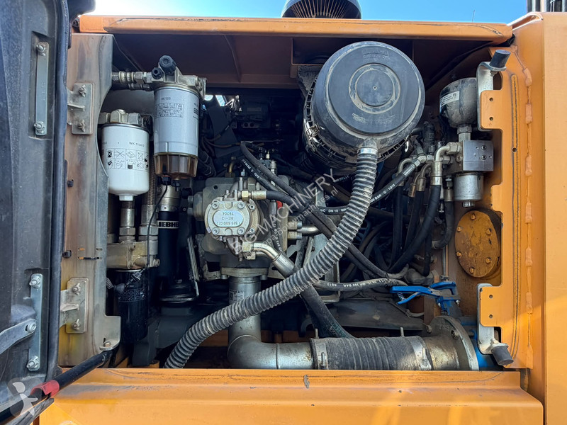 جرافة Liebherr A920