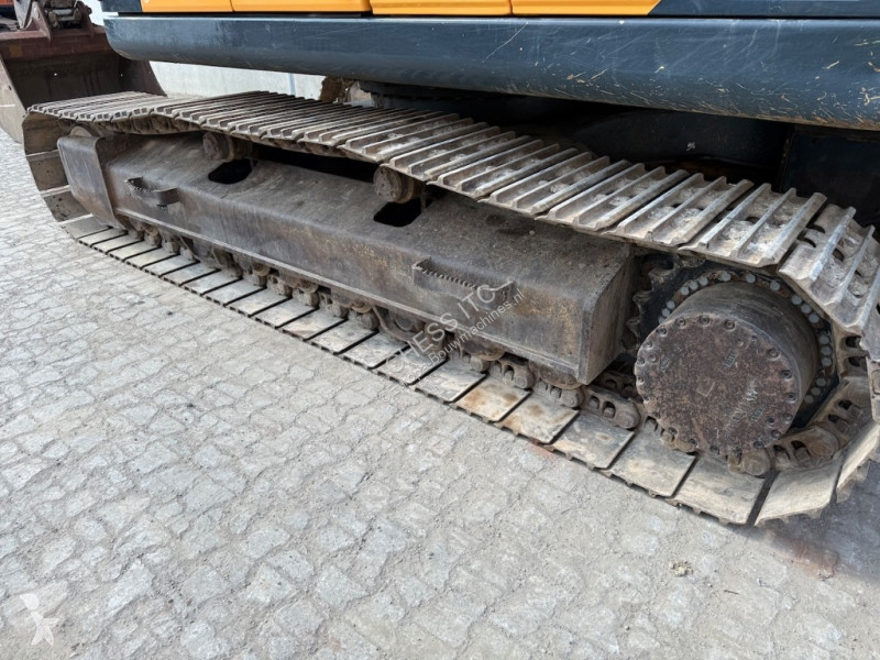جرافة Hyundai HX 220 L - L - HX 220