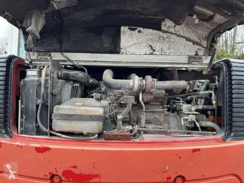جرافة Takeuchi