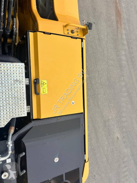 جرافة Caterpillar F