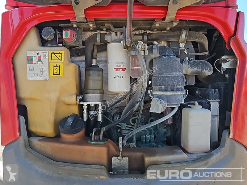 Экскаватор Volvo ECR25D