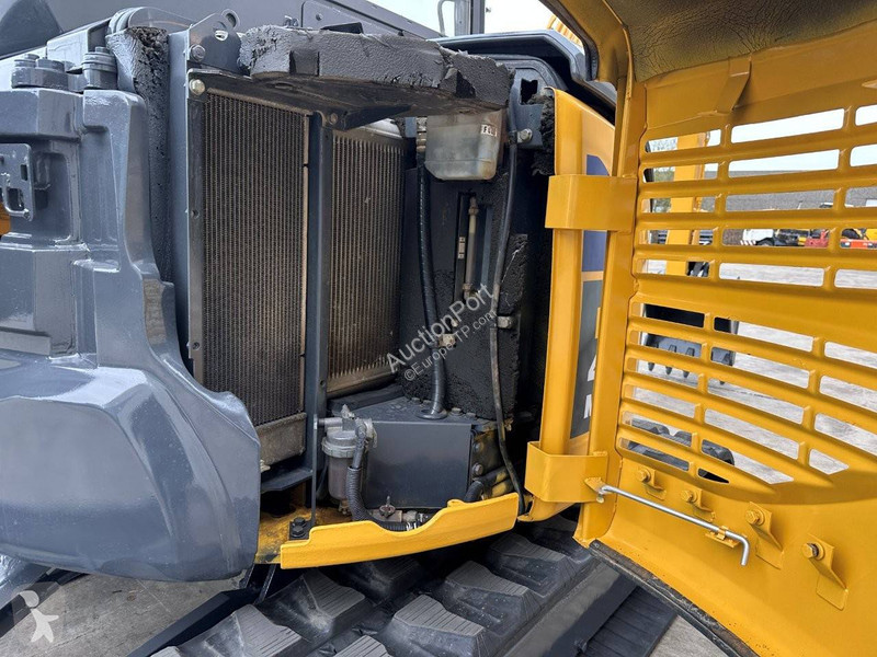 Rýpadlo Komatsu MR-2